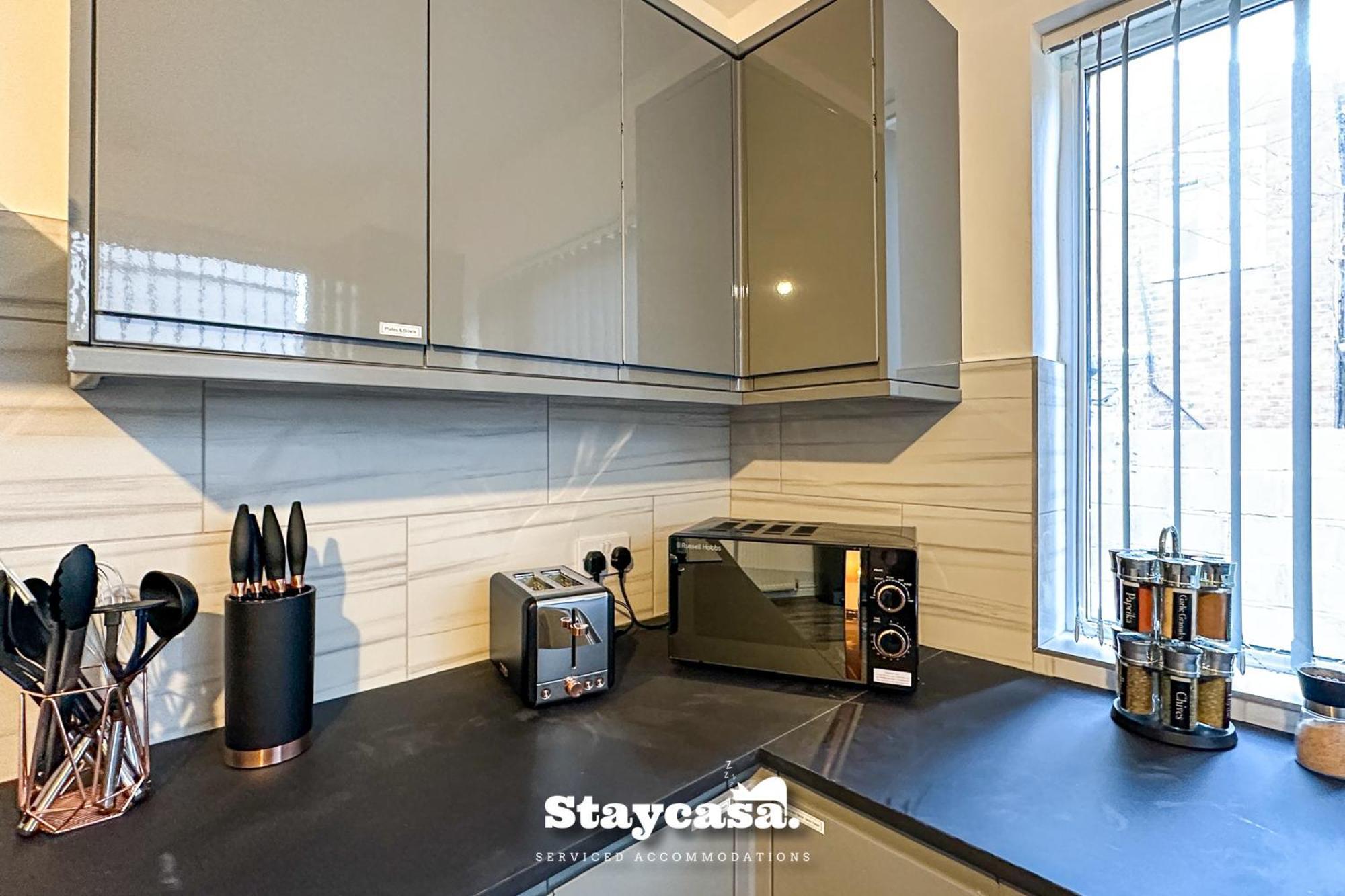 Ashfield Co-Living - Private Room Self-Cater Манчестер Экстерьер фото